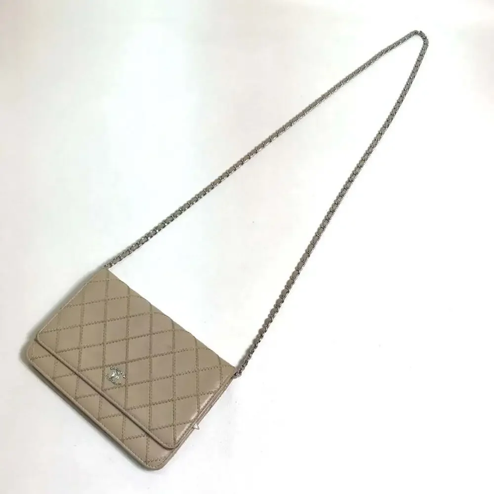 CHANEL Cream Wallet